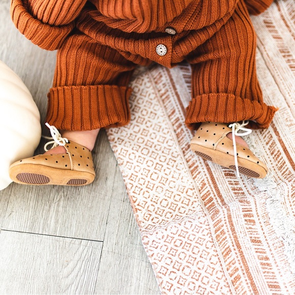 Everly Flats - Oil Waxed - Polka Dot - Picture 7 of 10